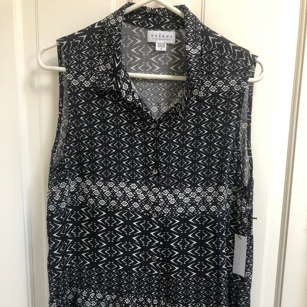 NWT Velvet by Graham and Spencer Sleeveless Top